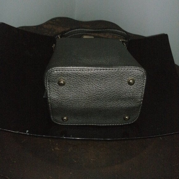 Tracy Zhou Gray Faux Leather Gold Framed Purse with Rhinestone Clasp 7.5" x 5.5" - Picture 6 of 6